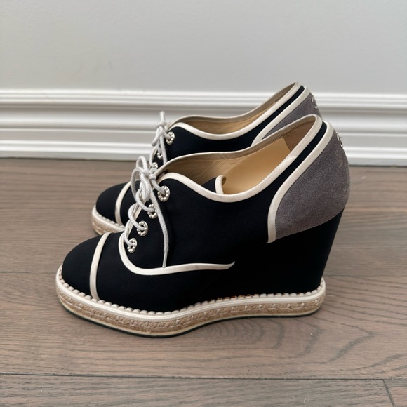 CHANEL Cruise 2016 Espadrille Wedges 39 Navy Canvas Faux Pearl Jute Trim Satin - Picture 8 of 12